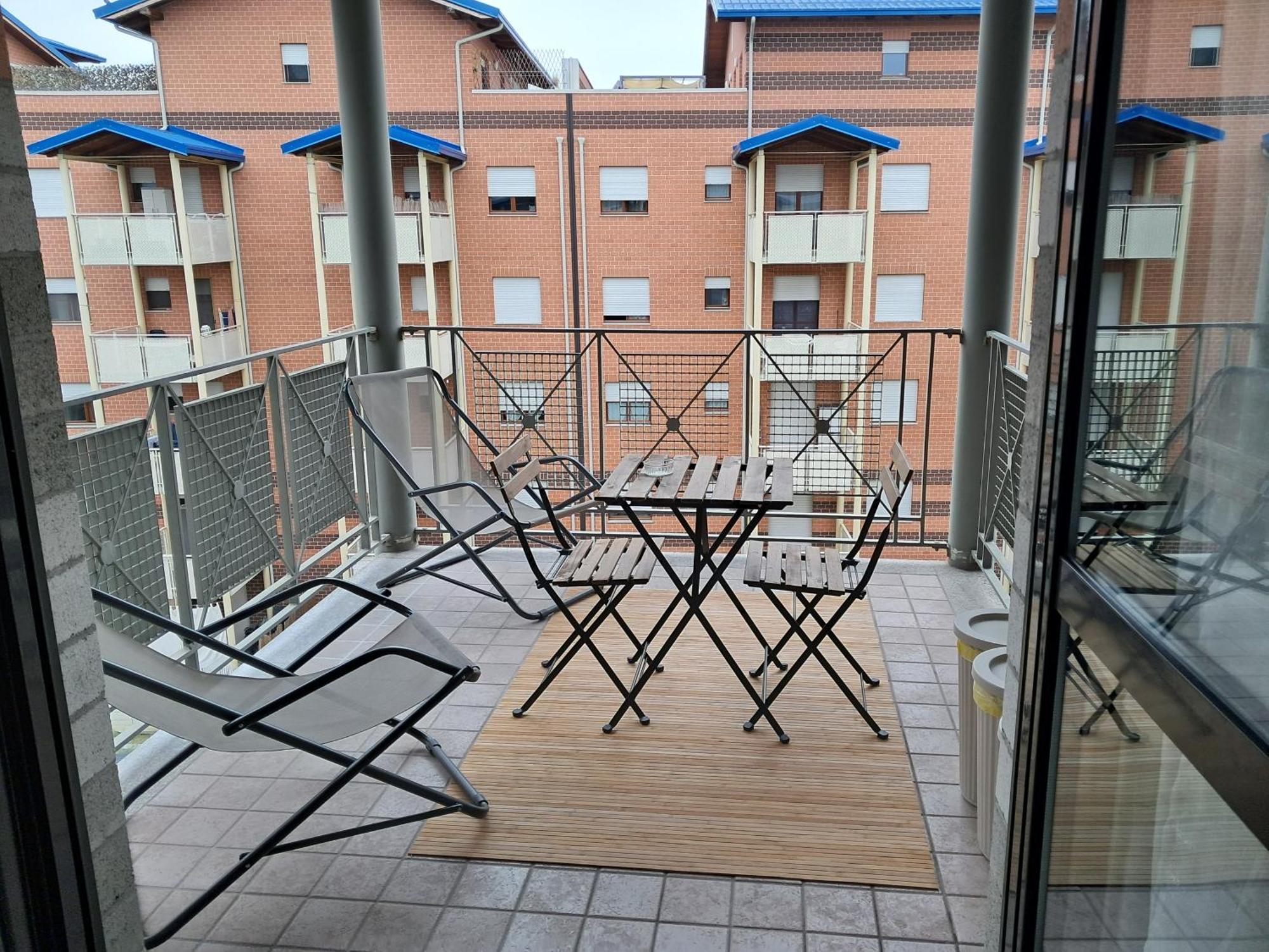 Incantevole Appartamento Monolocale Alba 2 Habitación foto